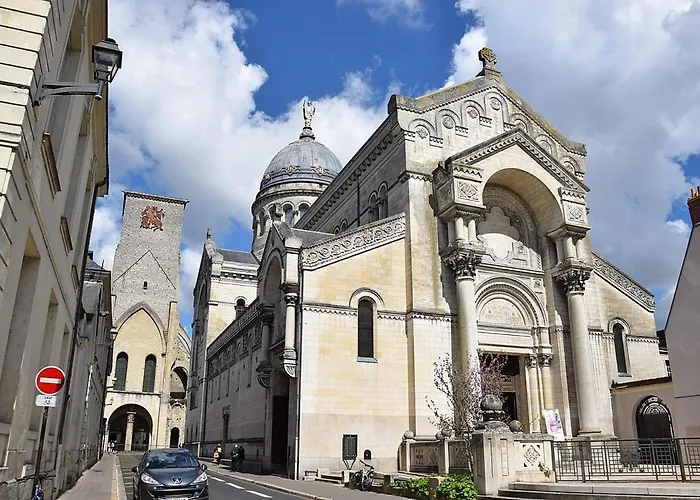 Le Racine / Colbert - Bords De Loire Тур